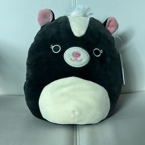 BNWT 8” Selma the Skunk Squishmallow